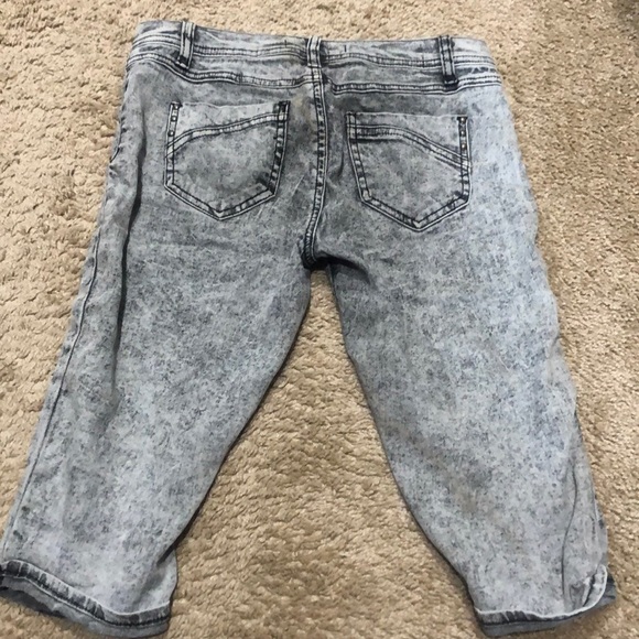 Cropped Denim Jeans - Picture 2 of 2